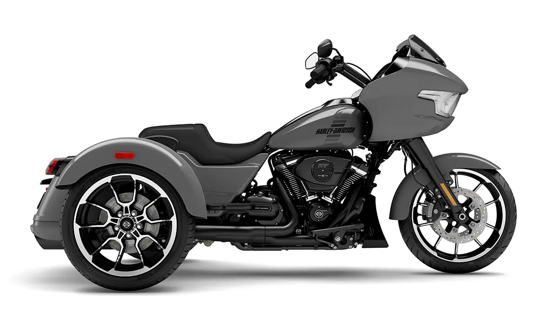 Road Glide 3