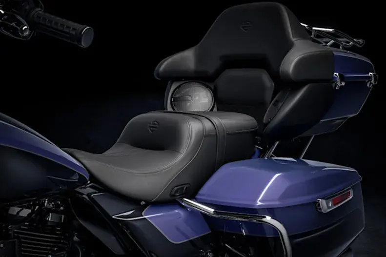 Přepracovaná vyhřívaná sedla s integrovaným ovládáním